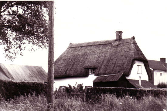 phoenix-cottage-chrishall-1970