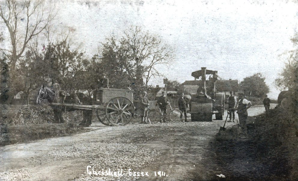 chrishall-village-centre-1911-roadmending