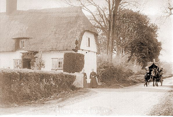 saffrons-church-road-chrishall